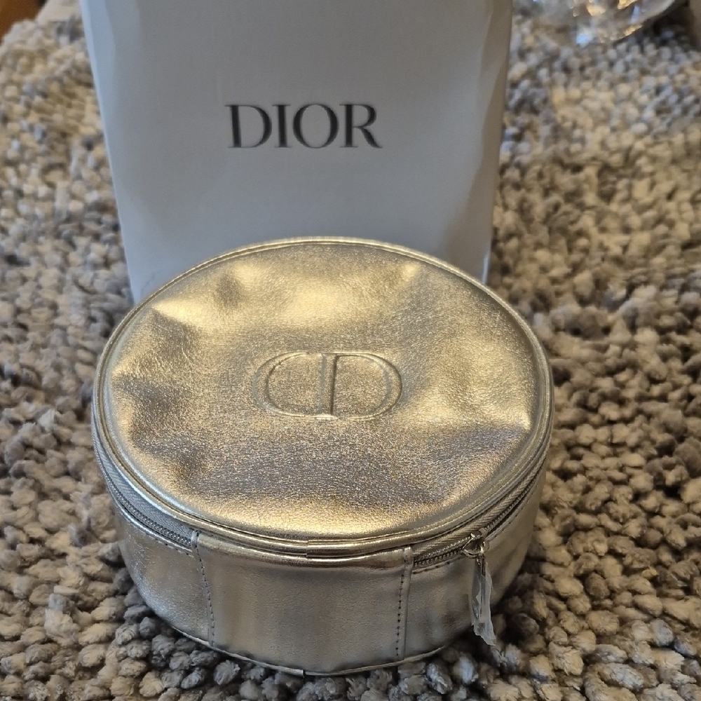 Dior Metallic Silver Cosmetic Case [B4]